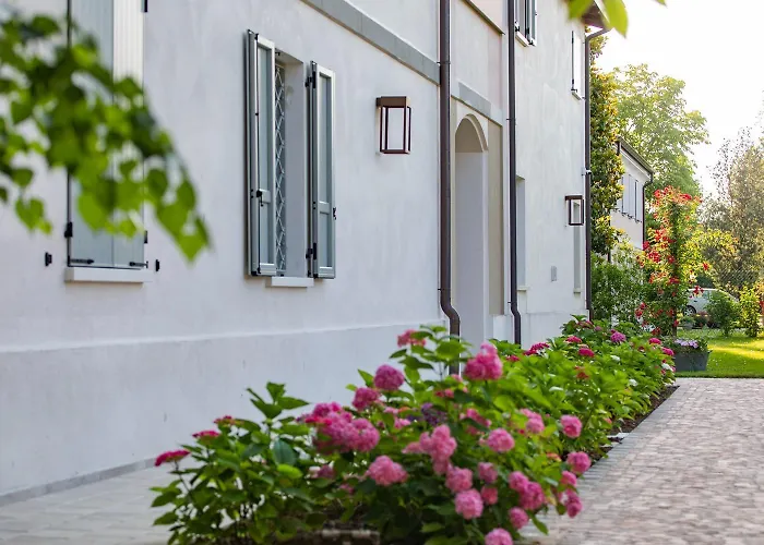 Gæstehus Saranto, Maison Du Charme - La Tua Oasi In Emilia