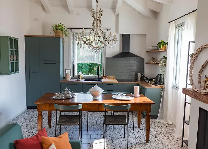 Saranto, Maison Du Charme - La Tua Oasi In Emilia Gæstehus 3*